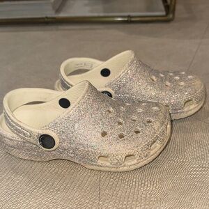 Girls silver glitter CROCS size 10 (T) used condition - lots of wear left